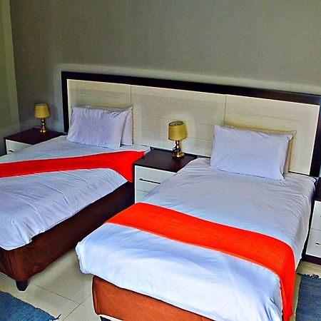 Cosy Palms Bed & Breakfast Gaborone Luaran gambar