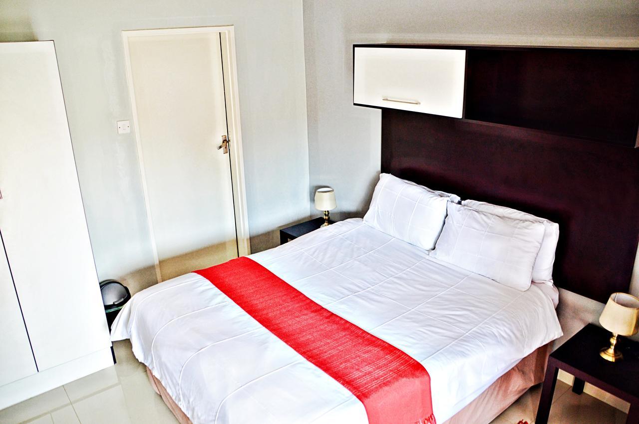Cosy Palms Bed & Breakfast Gaborone Luaran gambar