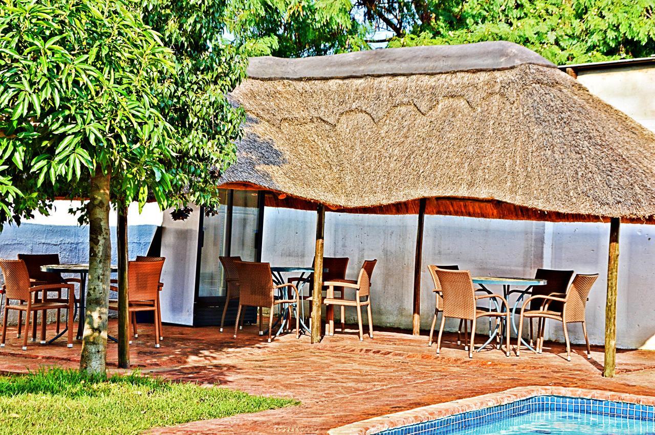 Cosy Palms Bed & Breakfast Gaborone Luaran gambar