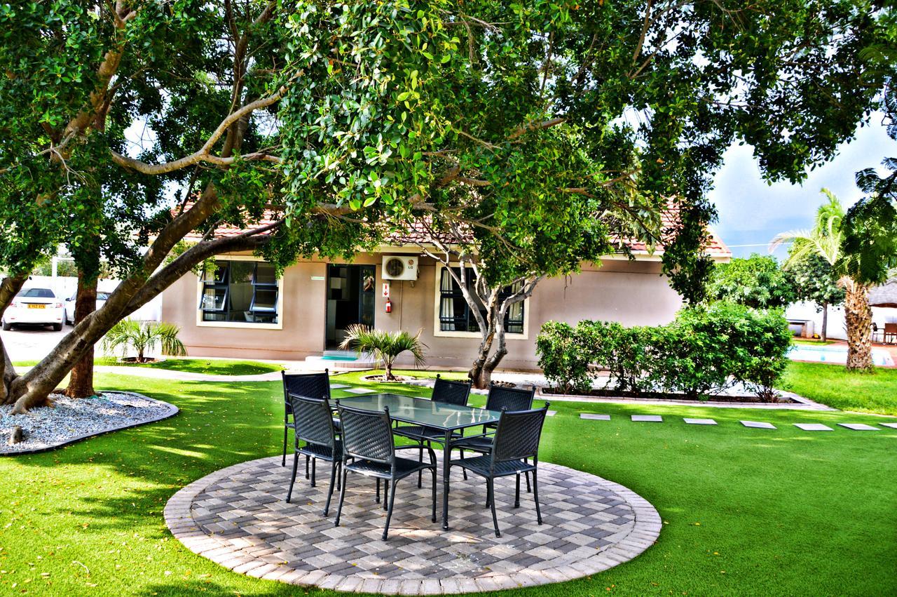 Cosy Palms Bed & Breakfast Gaborone Luaran gambar
