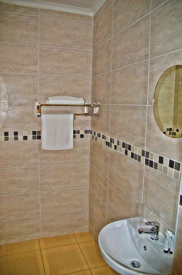 Cosy Palms Bed & Breakfast Gaborone Luaran gambar