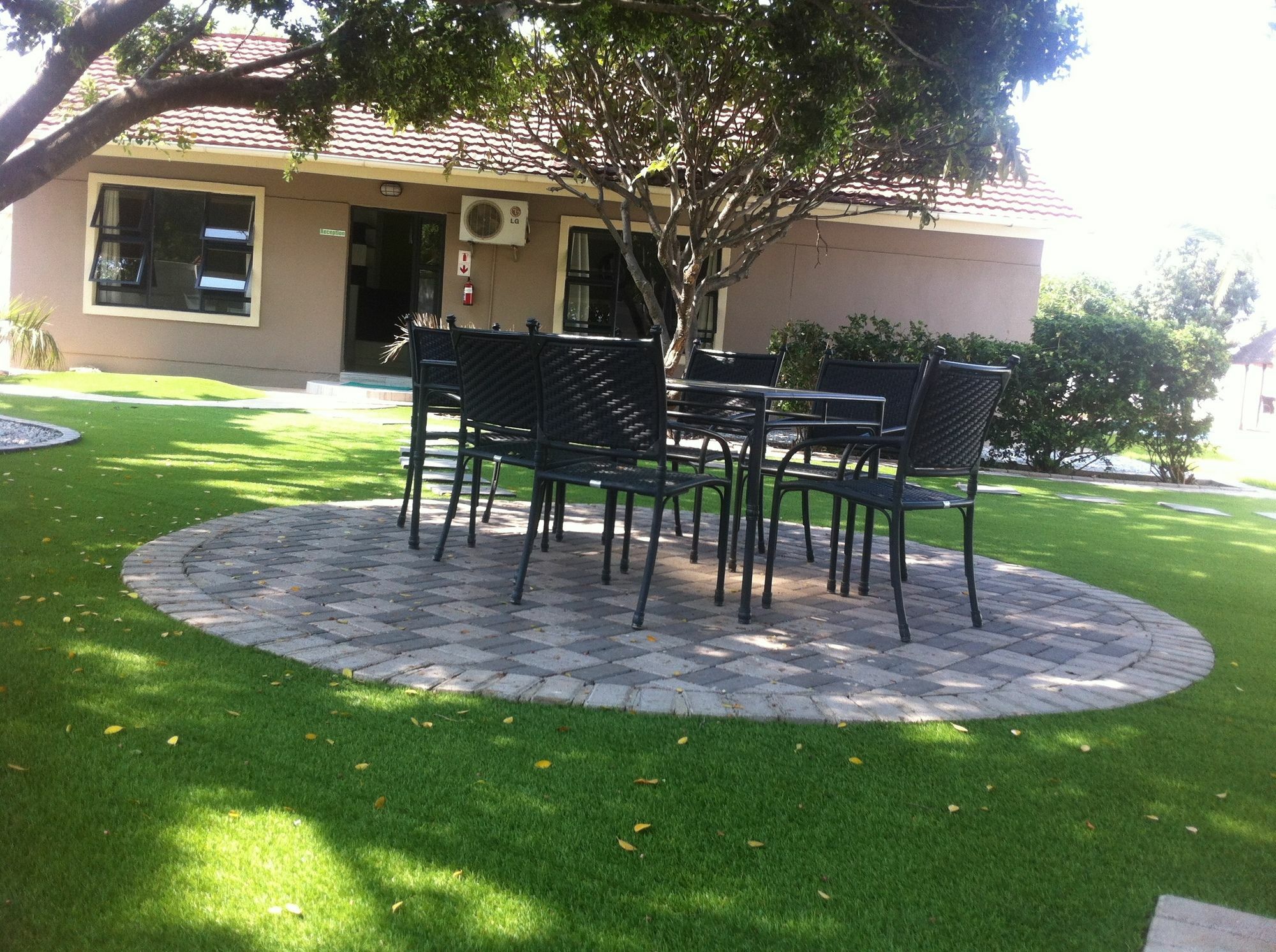 Cosy Palms Bed & Breakfast Gaborone Luaran gambar