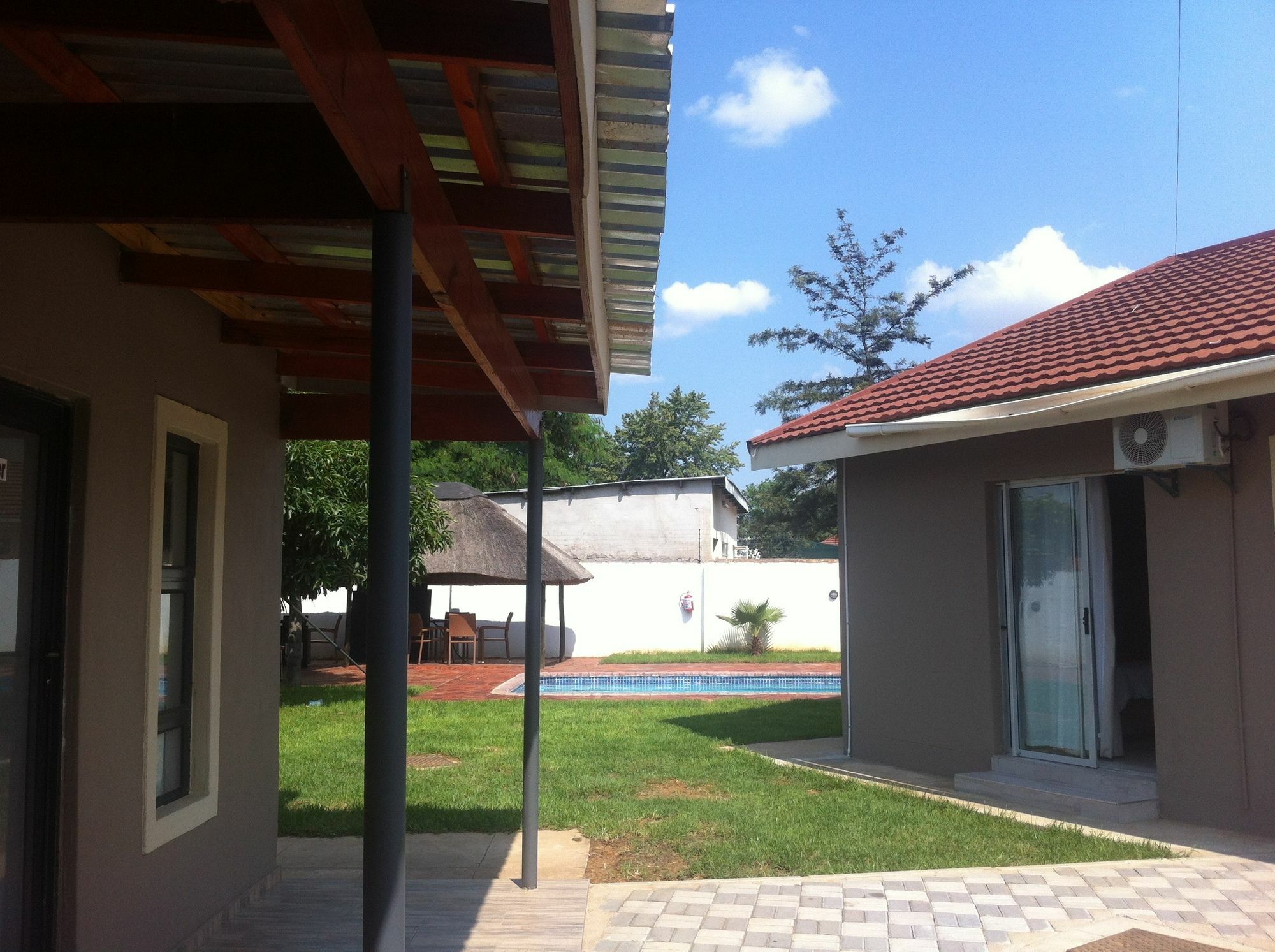 Cosy Palms Bed & Breakfast Gaborone Luaran gambar